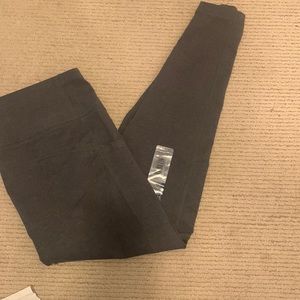 Athletic Works new gray leggings with side pockets